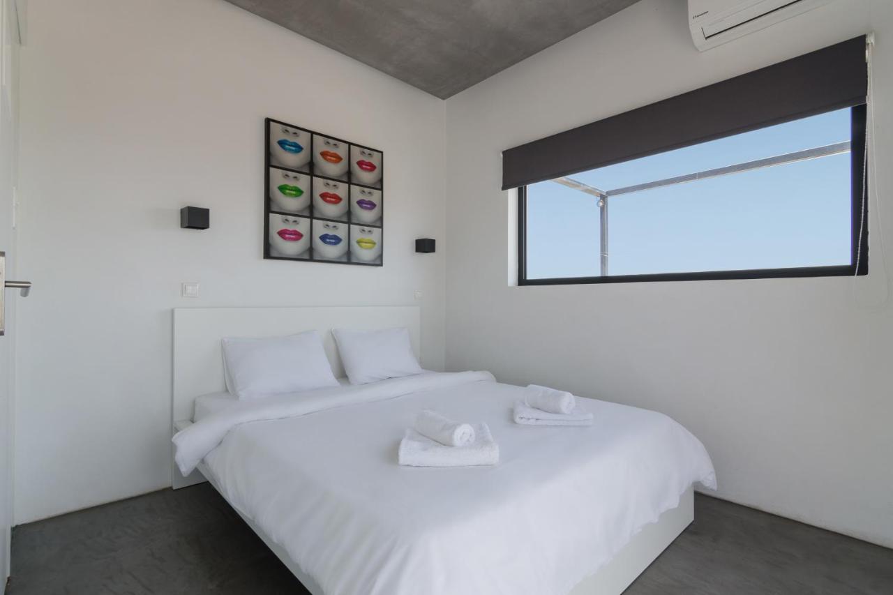 Apartment With Terrace In Piraeus Exterior photo